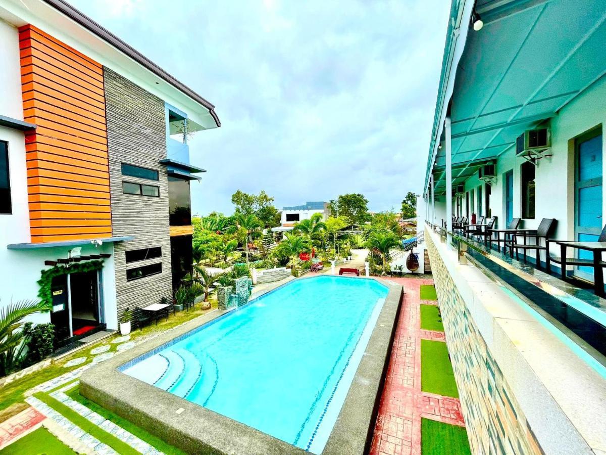 Little Rock Cebu Hotel Lapu-Lapu City Exterior photo
