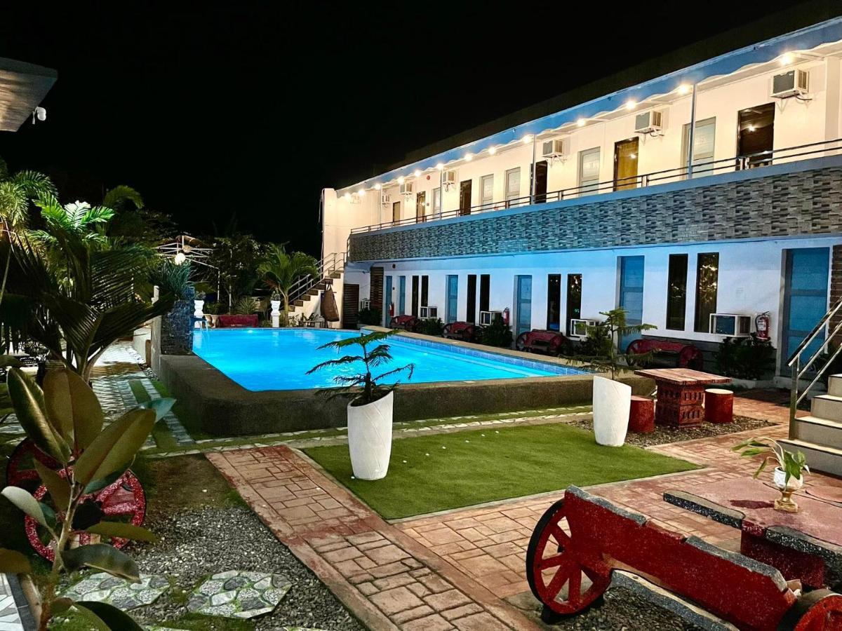 Little Rock Cebu Hotel Lapu-Lapu City Exterior photo