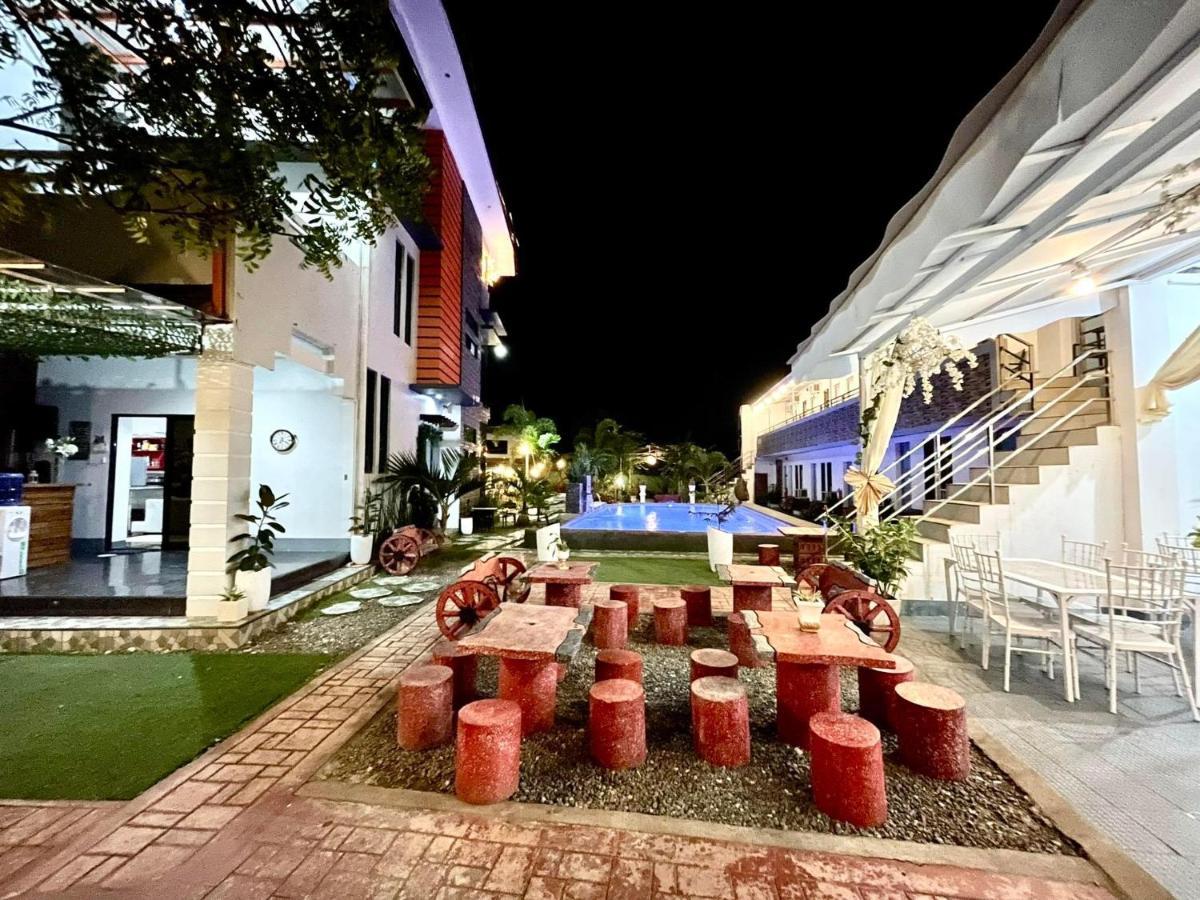 Little Rock Cebu Hotel Lapu-Lapu City Exterior photo