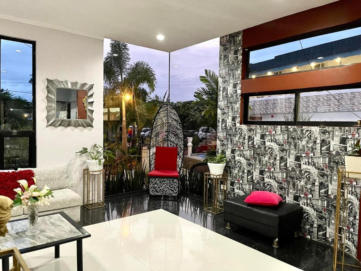 Little Rock Cebu Hotel Lapu-Lapu City Exterior photo