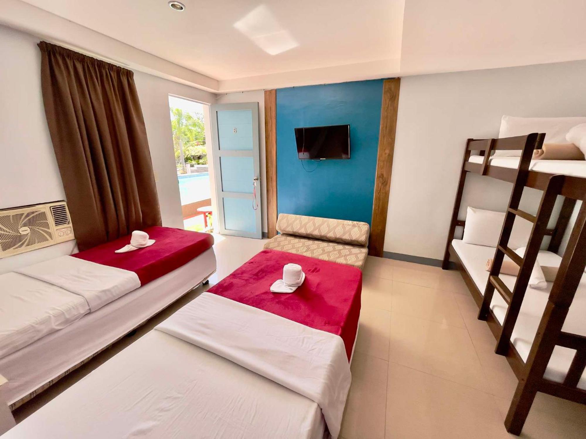 Little Rock Cebu Hotel Lapu-Lapu City Exterior photo